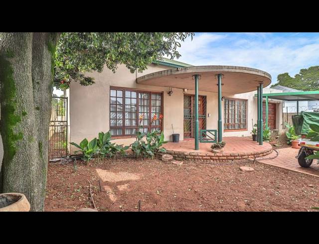 3 BEDROOM HOUSE FOR SALE IN KENSINGTON